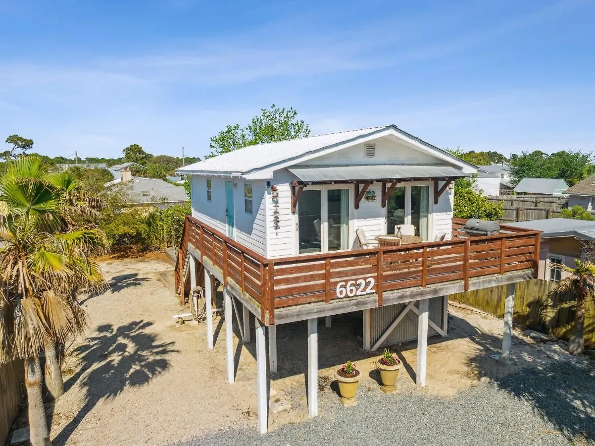 Two Bedroom Beach House With Private Parking, Outdoor Shower And More Panama City Beach Holiday home