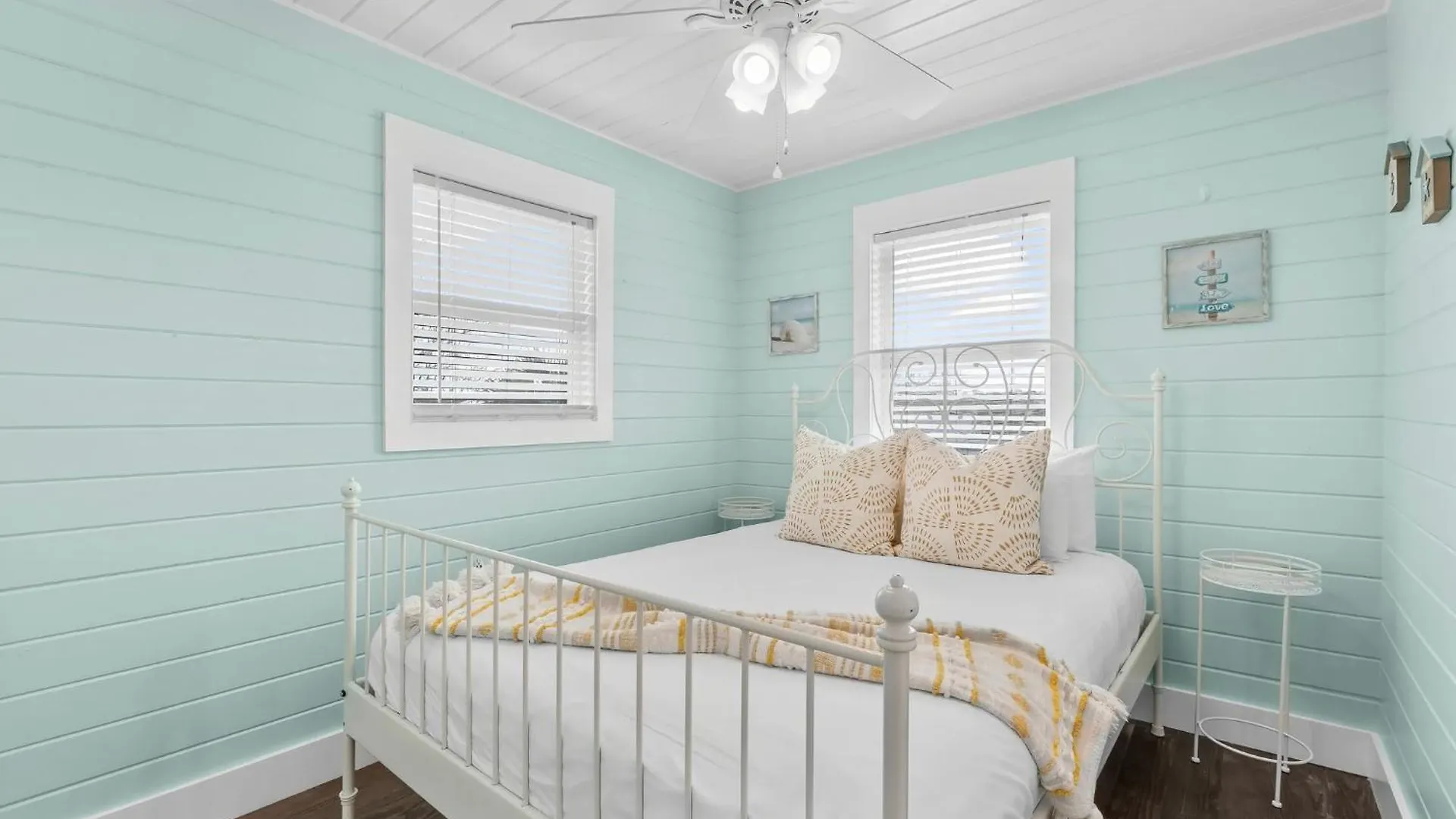 Holiday home Two Bedroom Beach House With Private Parking, Outdoor Shower And More Panama City Beach