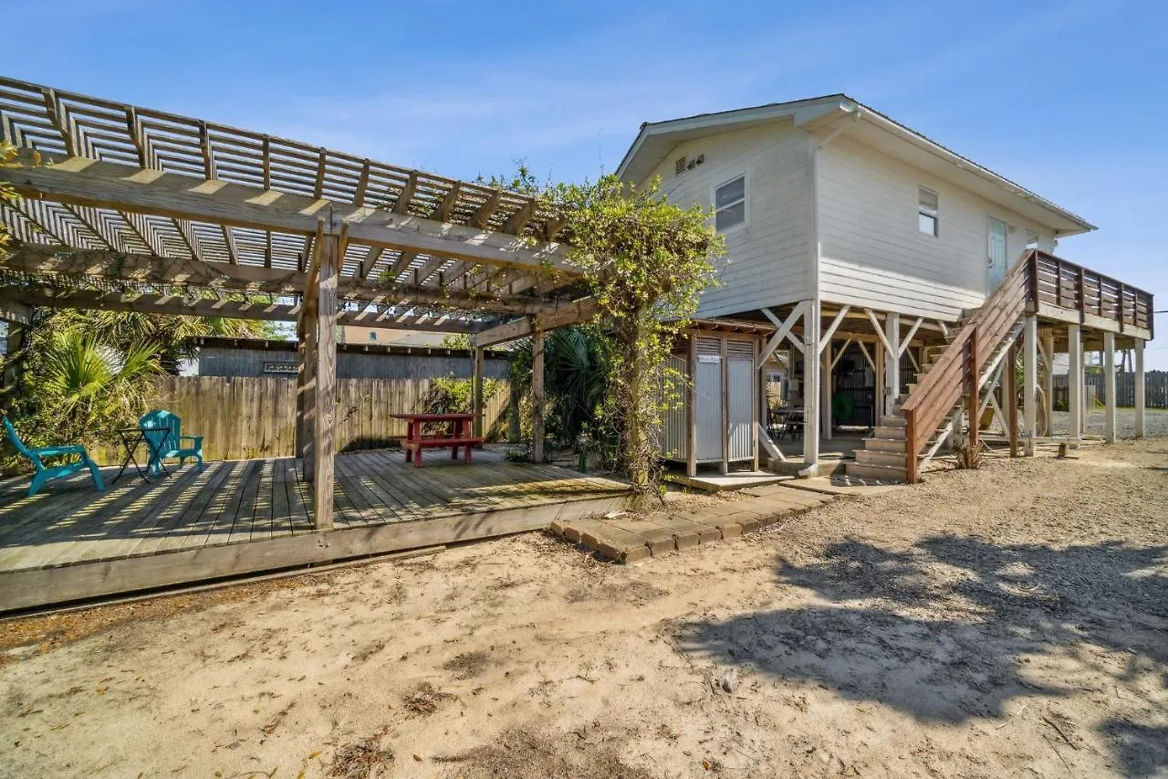 Two Bedroom Beach House With Private Parking, Outdoor Shower And More Panama City Beach 0*,
